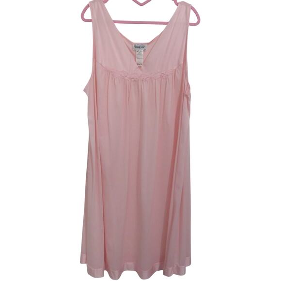 Vanity Fair Womens Sz 1X Vintage Pink Nylon V Neckline Sleeveless Coquette Slip - Picture 1 of 4